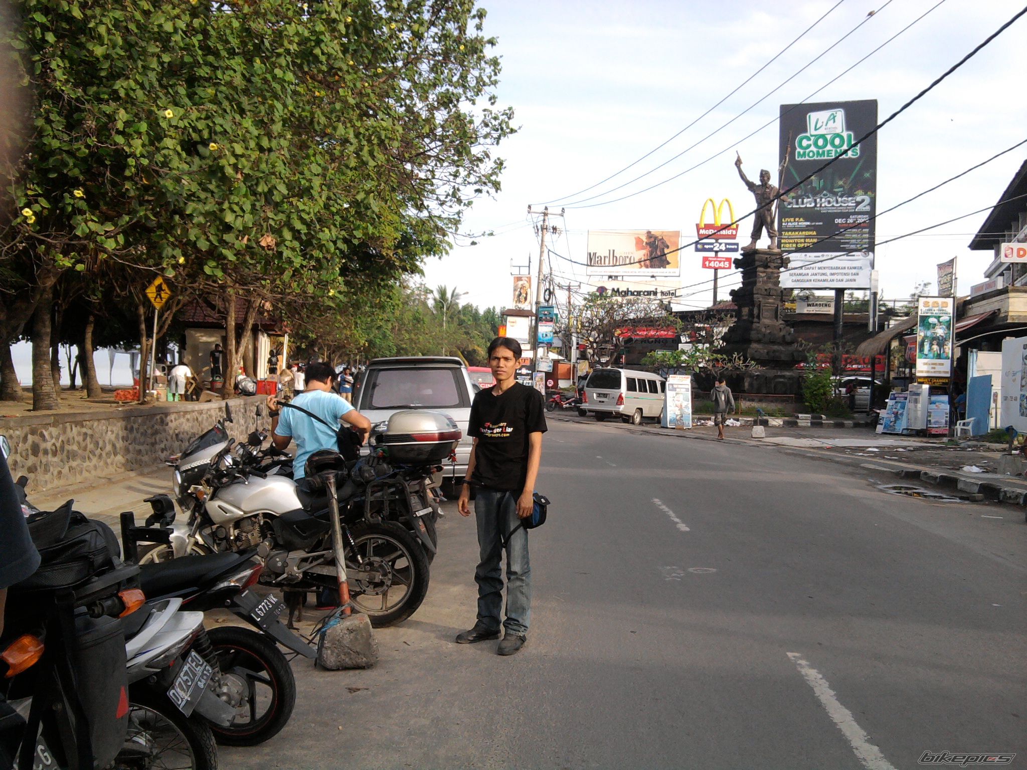 Photo 1871877