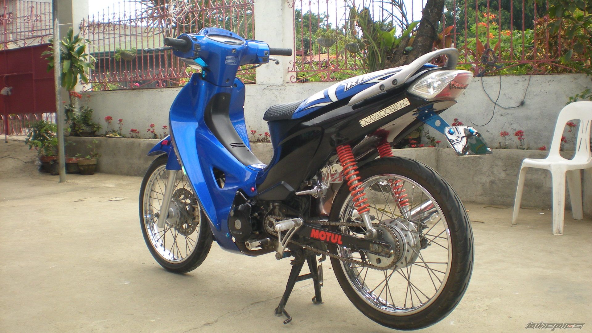 Photo 1871904