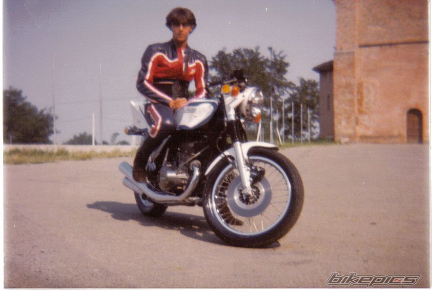 Photo 1871960