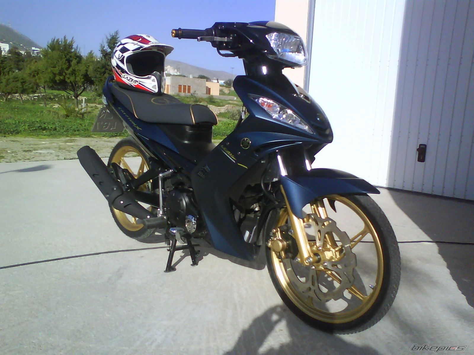 Bike Photo 1872070