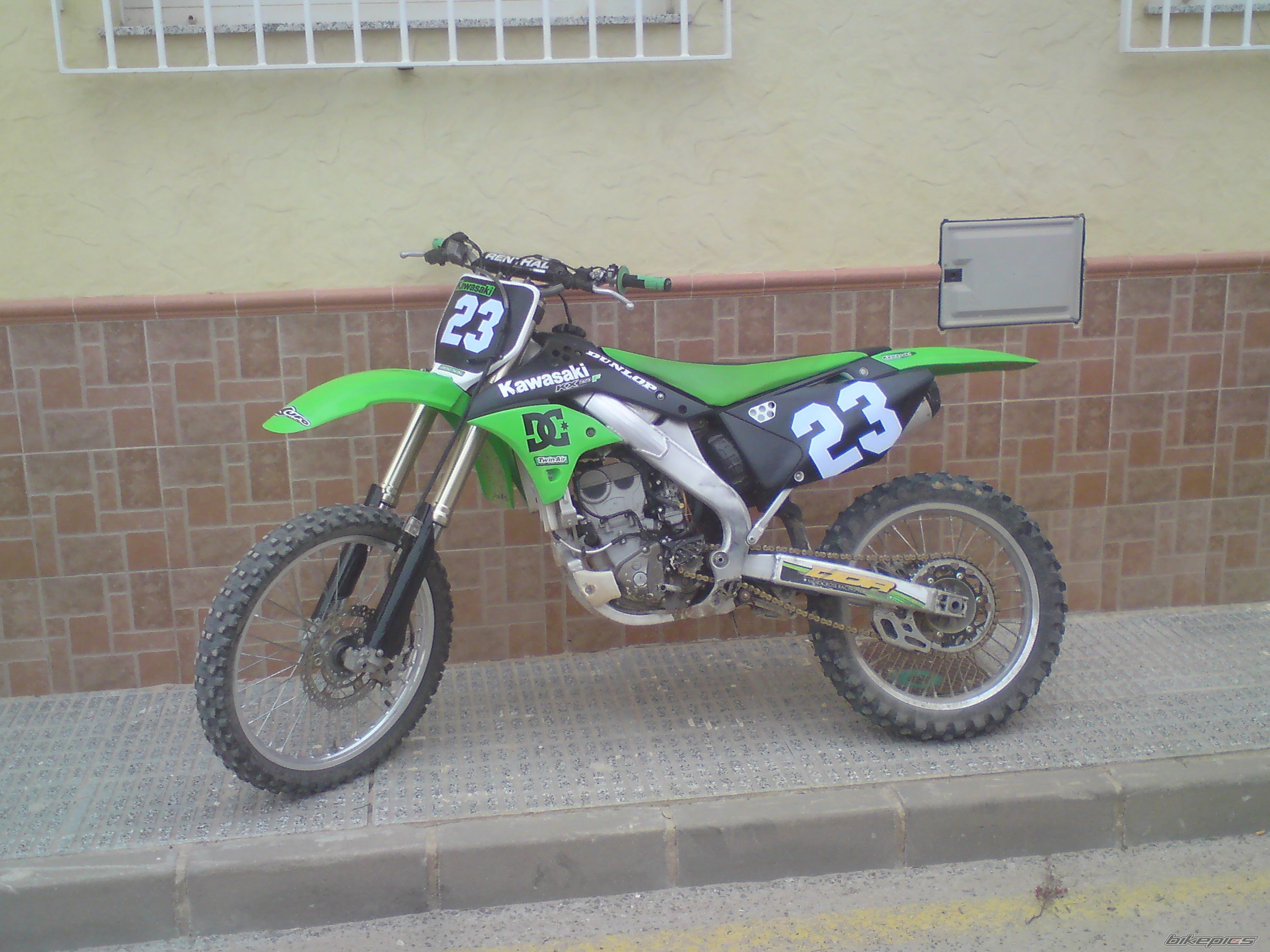 Photo 1872090