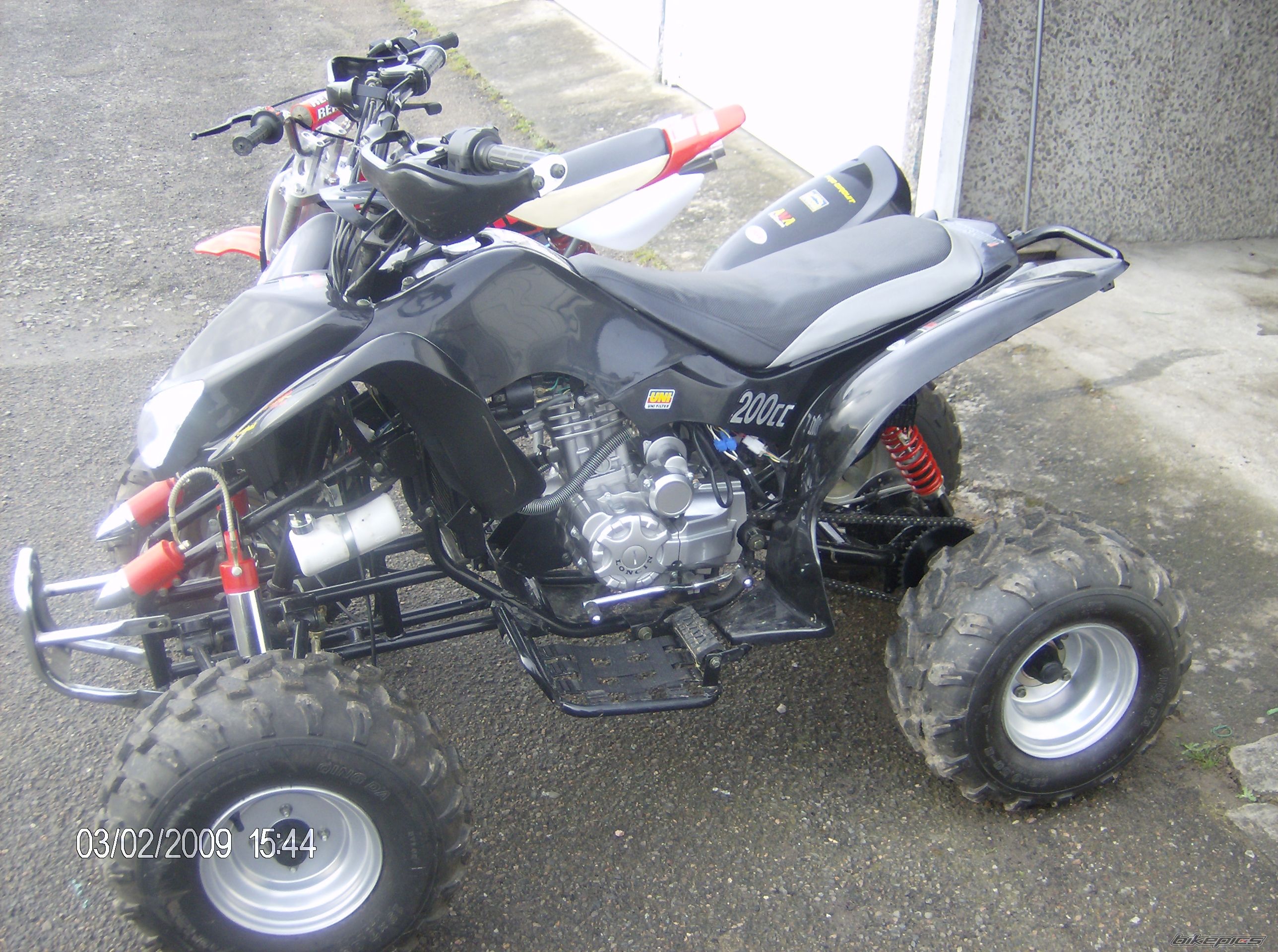 Photo 1872175