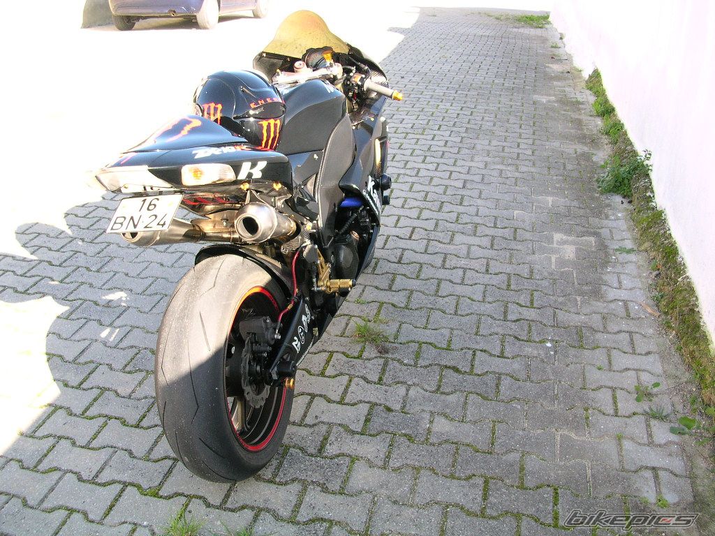 Photo 1872234