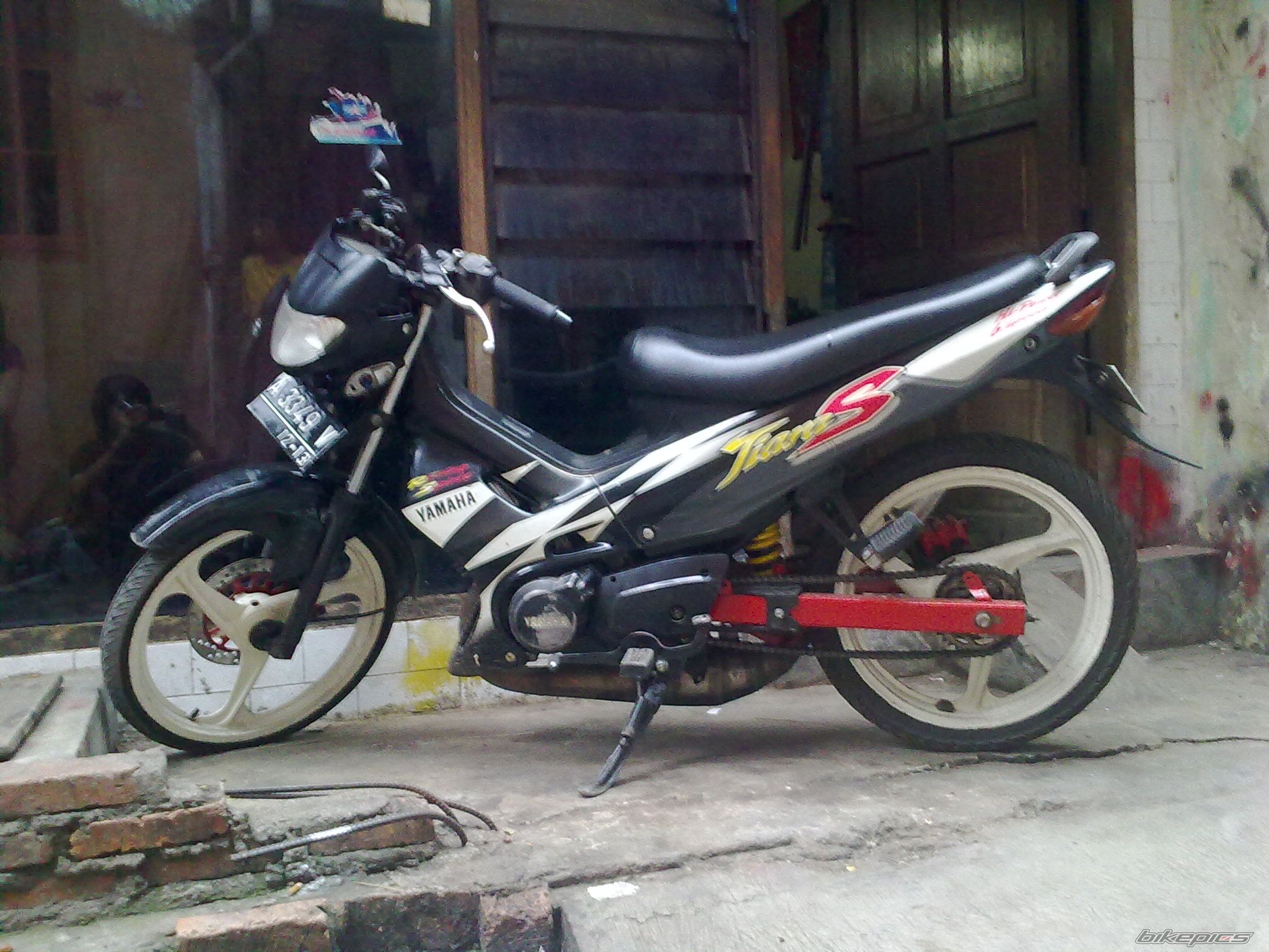 Photo 1872352