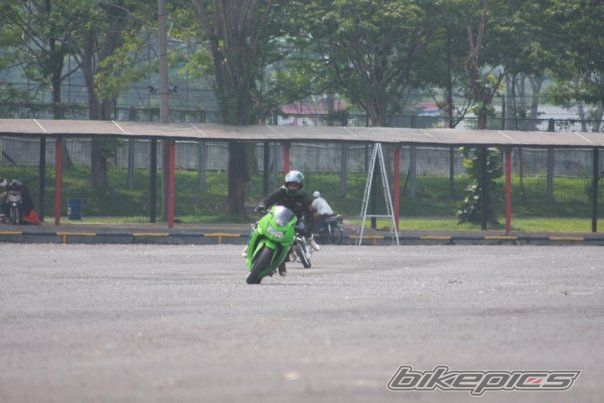 Photo 1872556