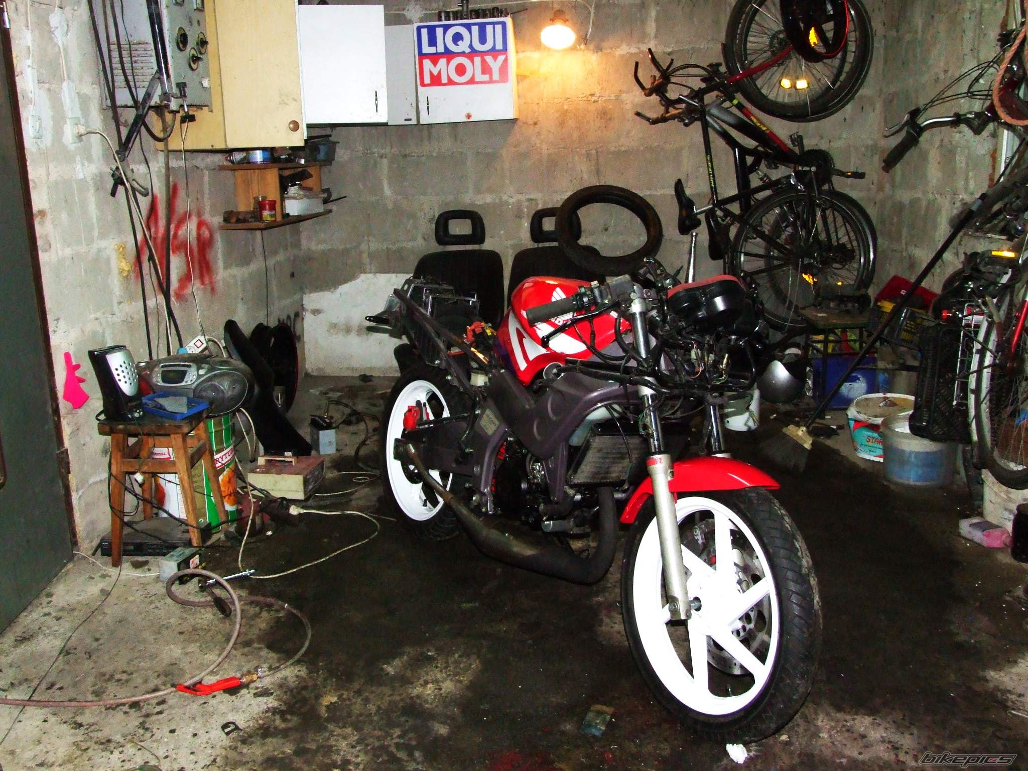 Photo 1872699