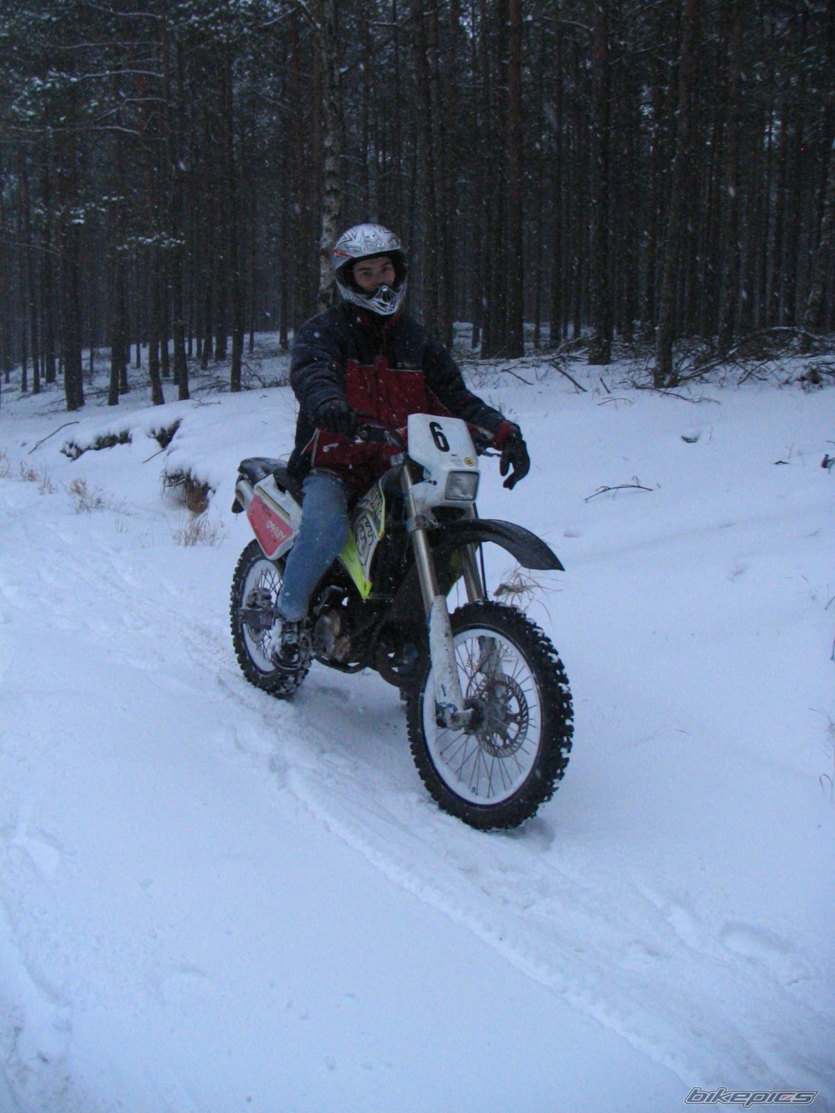Photo 1872779