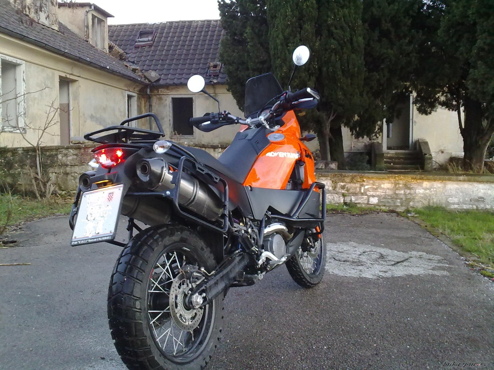 Photo 1872909
