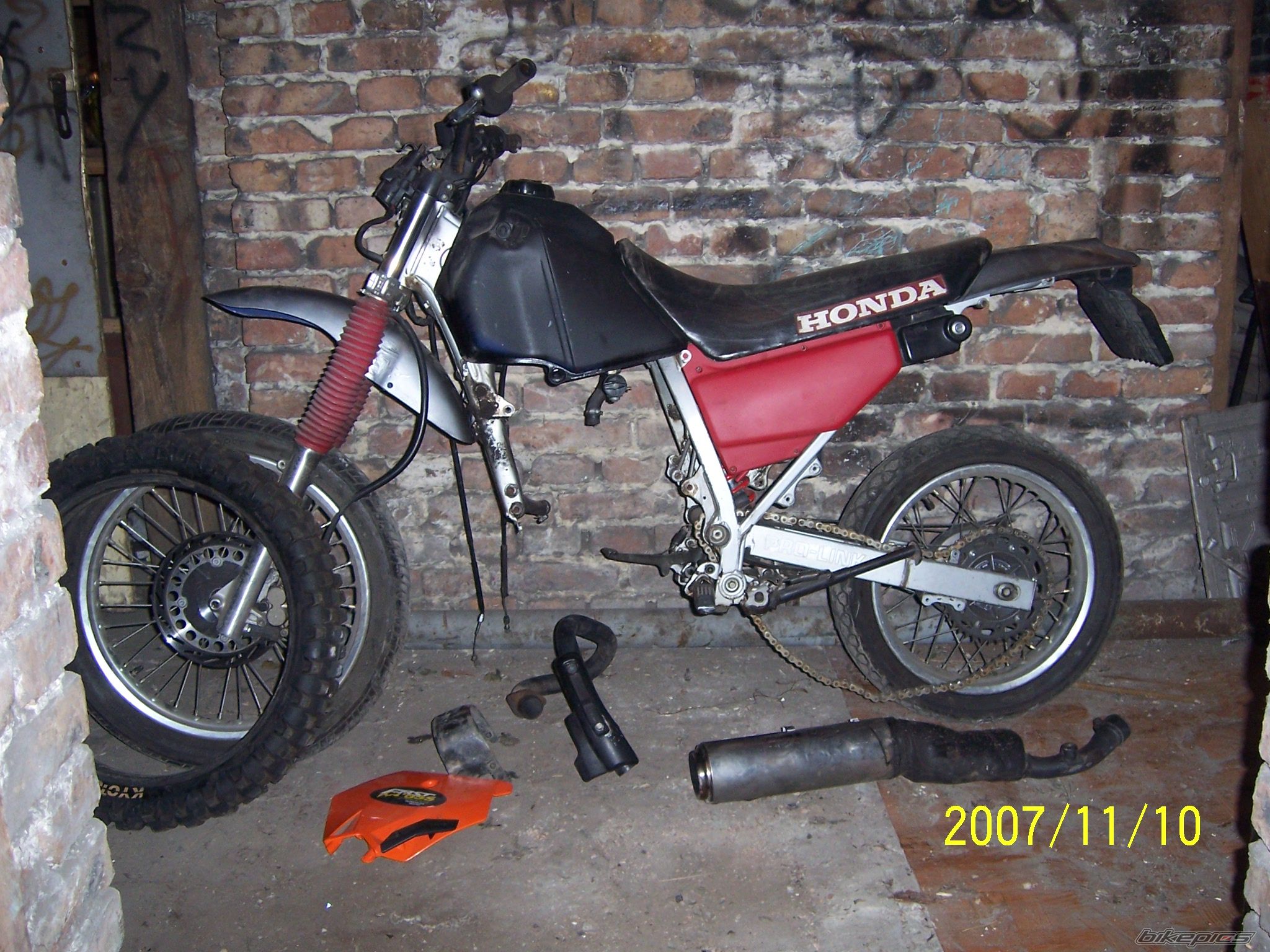 Photo 1872920