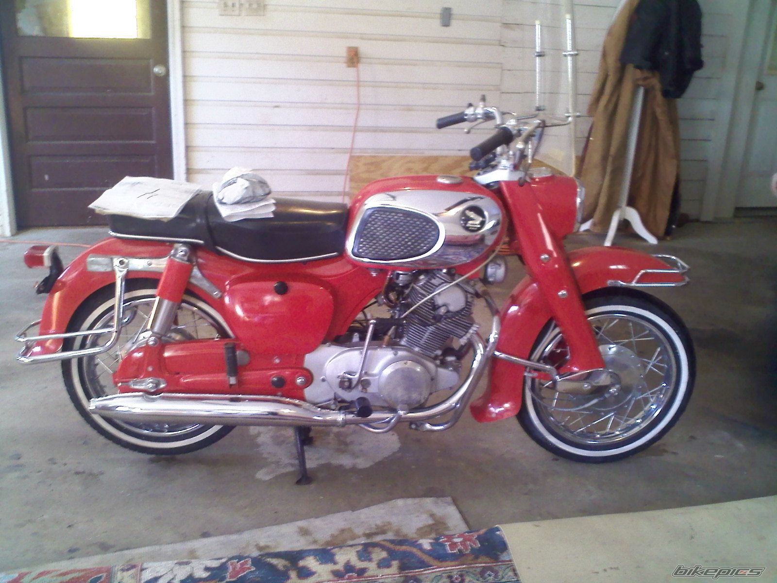 Photo 1872963