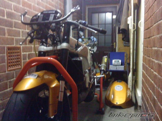 Photo 1873092