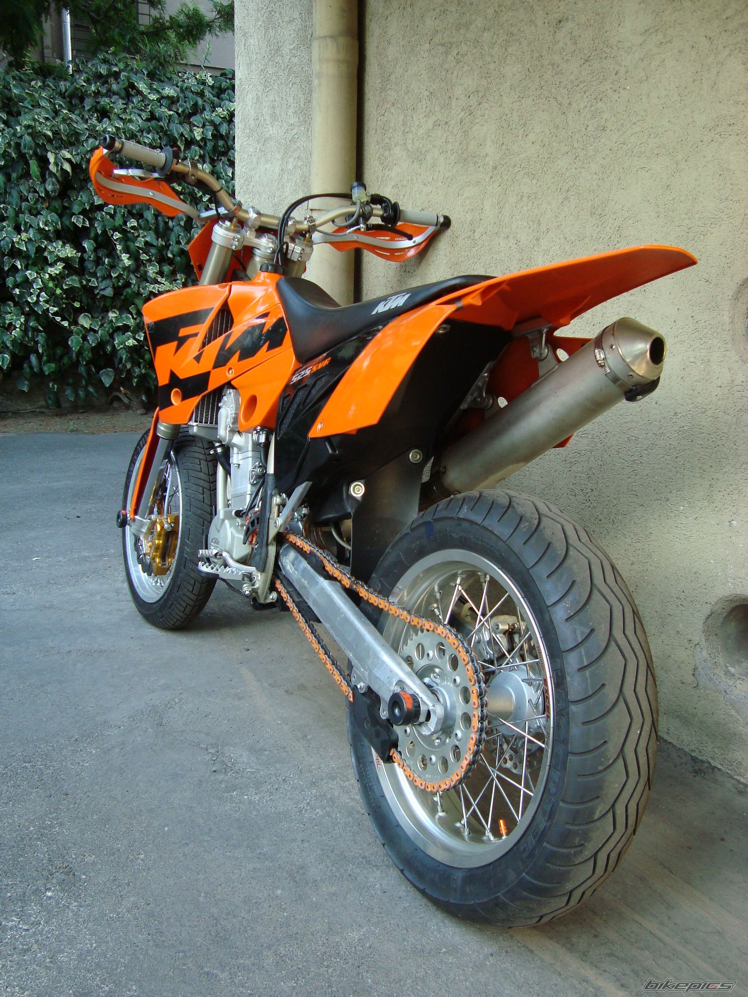 Photo 1873279