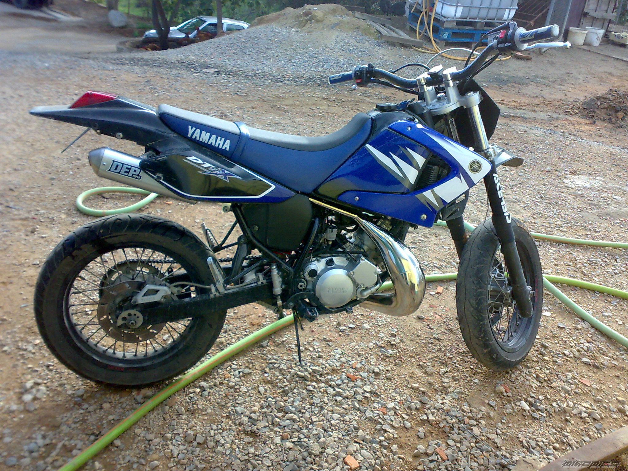 Photo 1873342