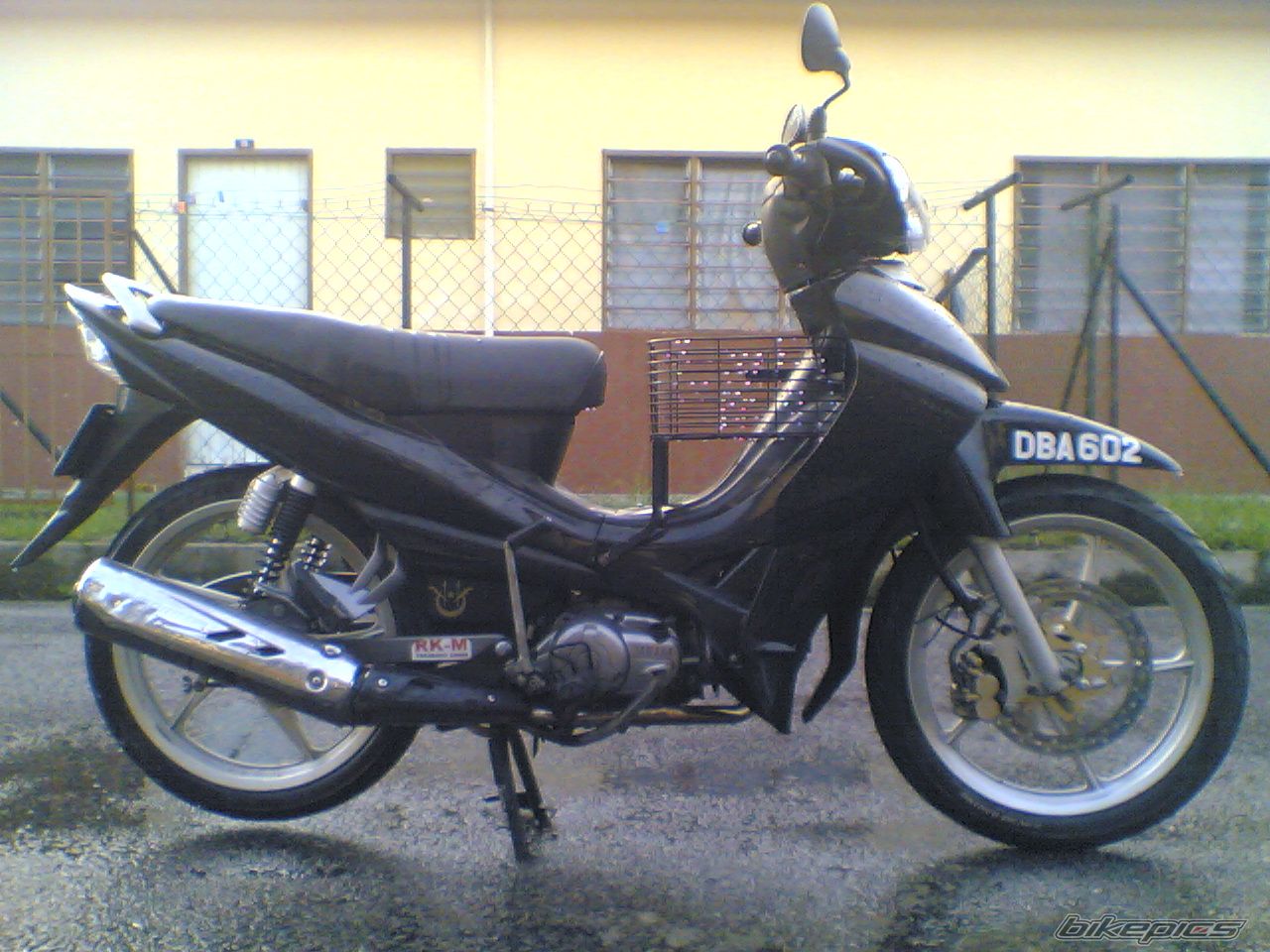 Photo 1873411