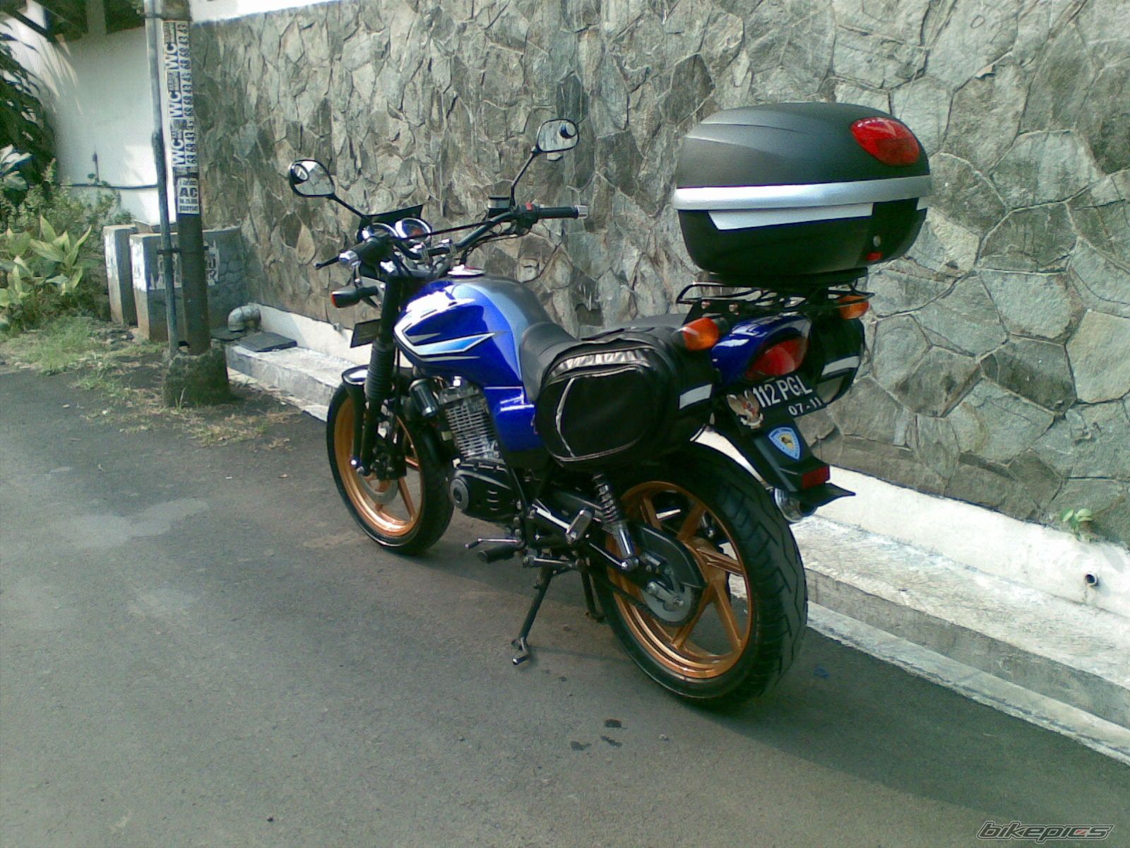 Photo 1873432