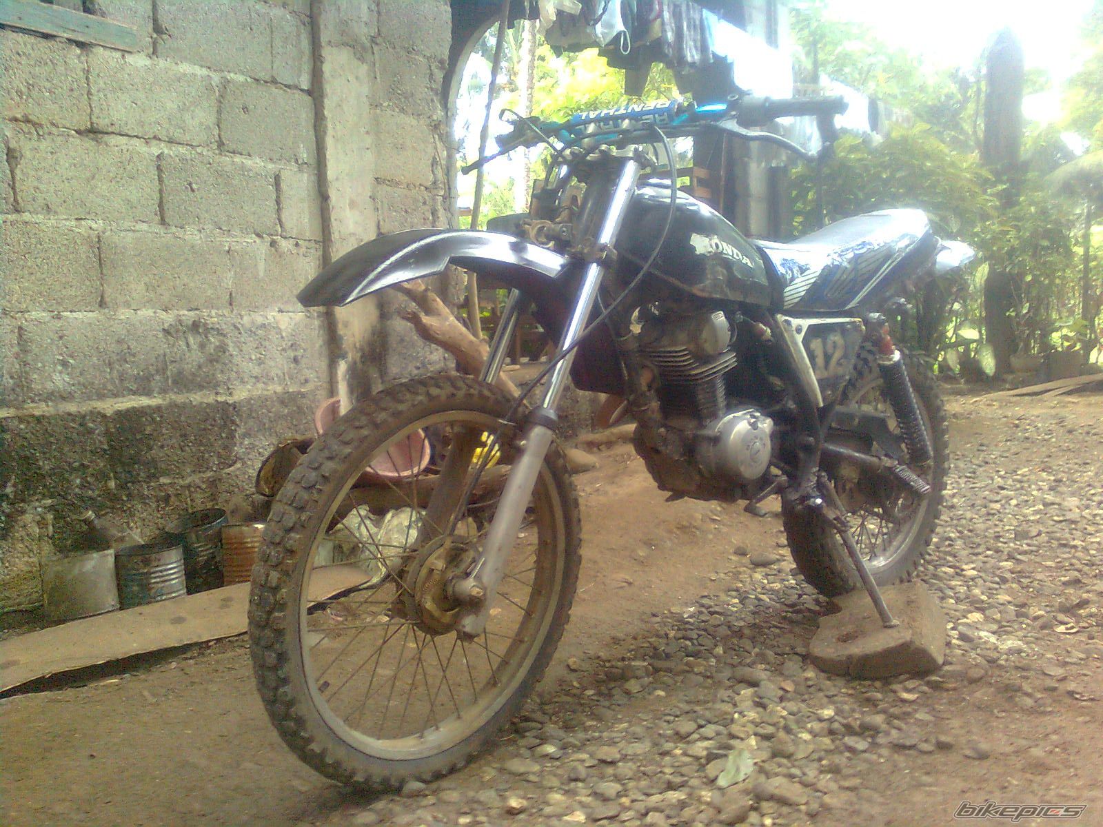 Photo 1873578