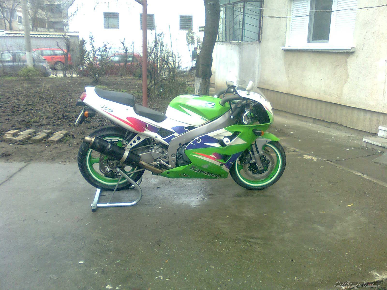 Photo 1873589