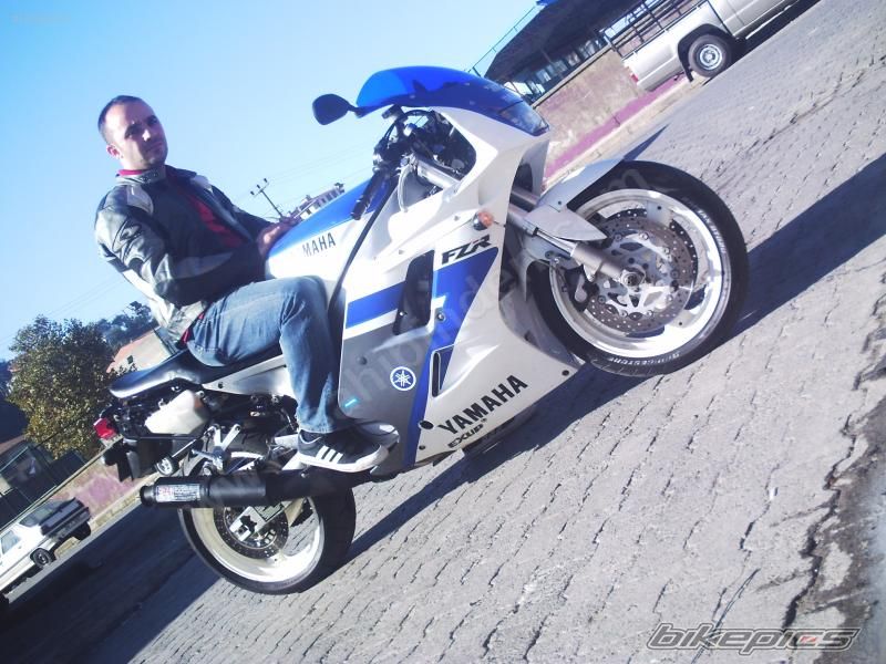 Photo 1873648