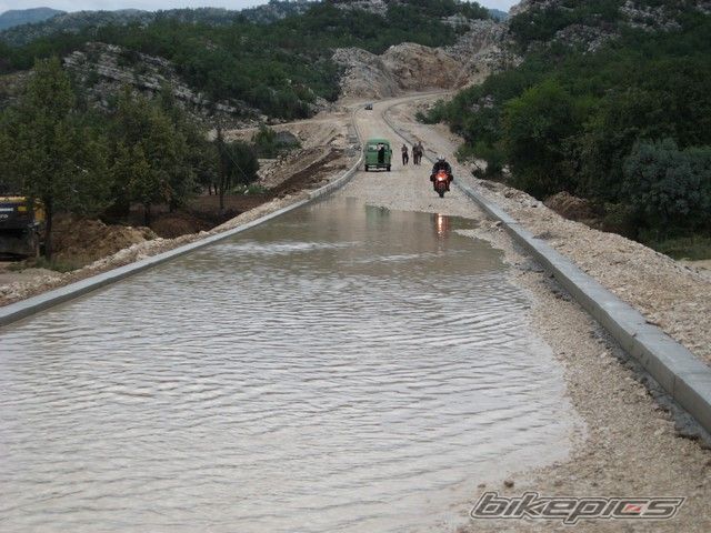 Photo 1873663