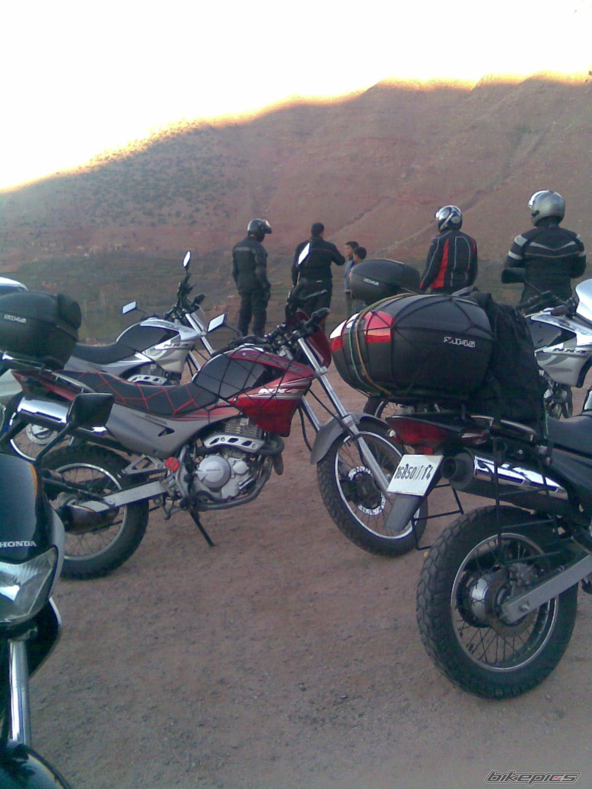 Photo 1873688