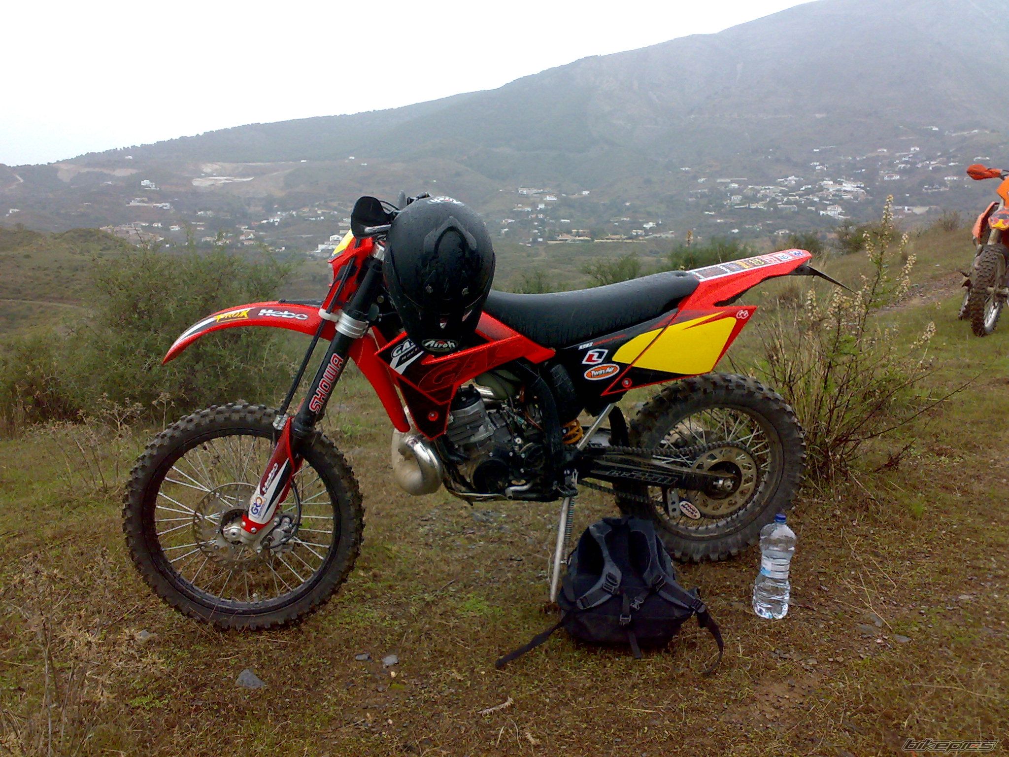 Photo 1873711