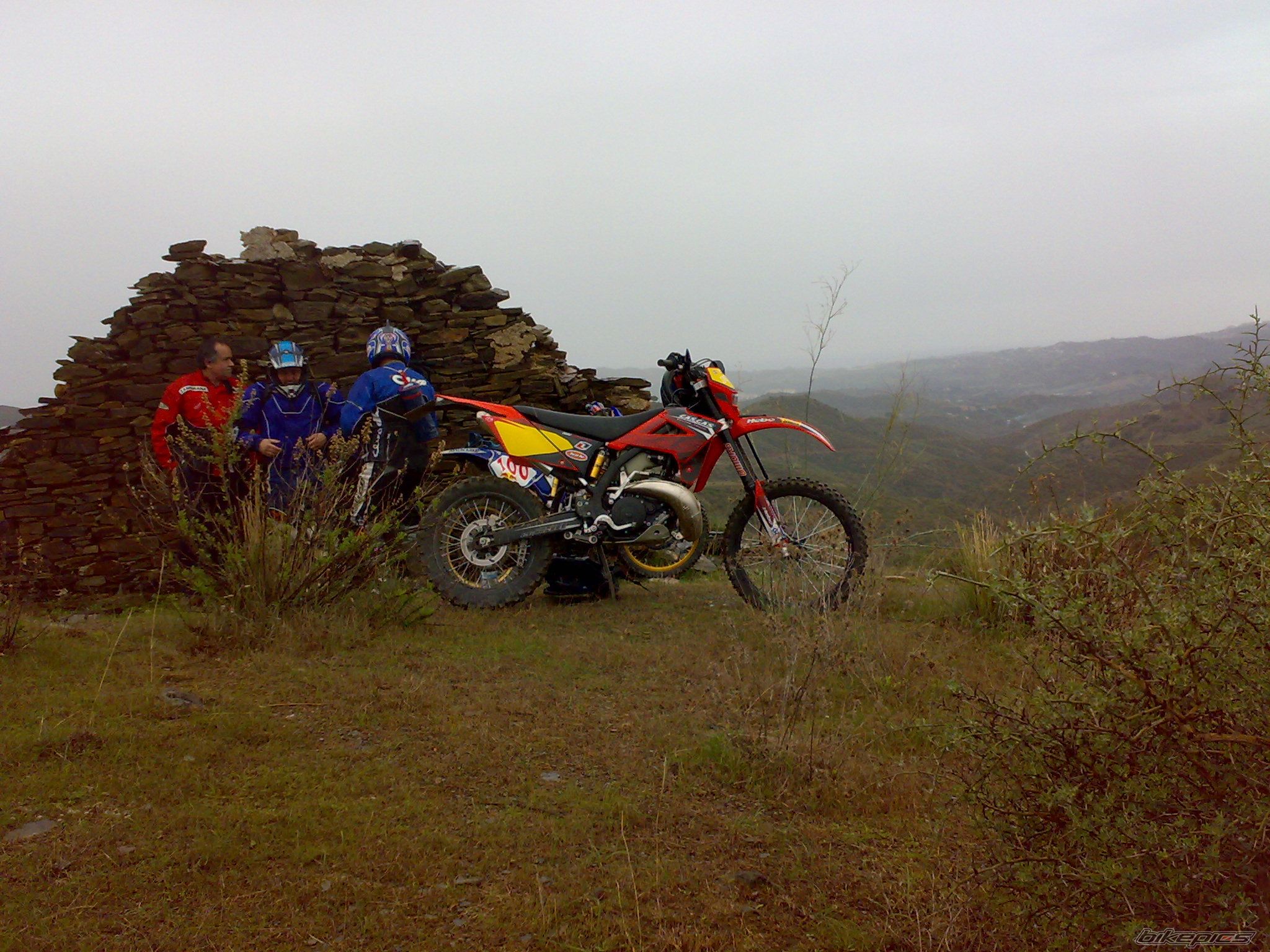 Photo 1873712