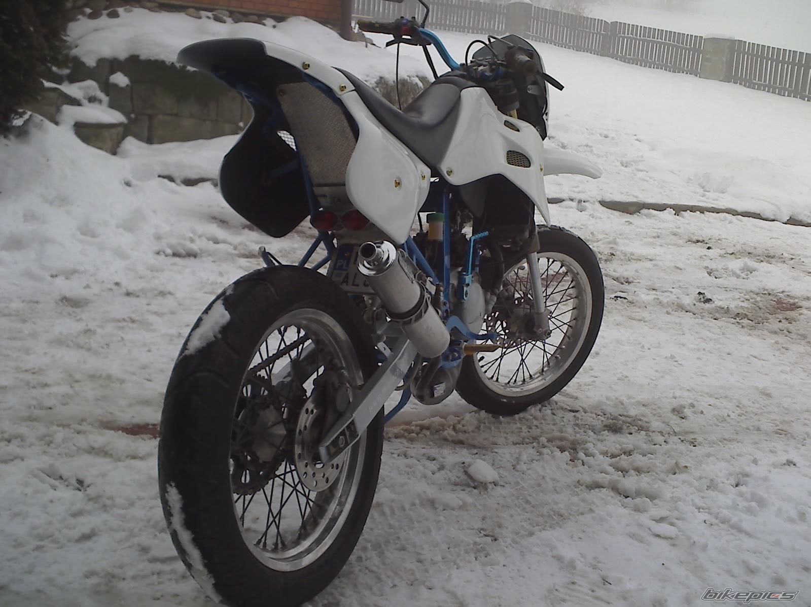 Photo 1873837
