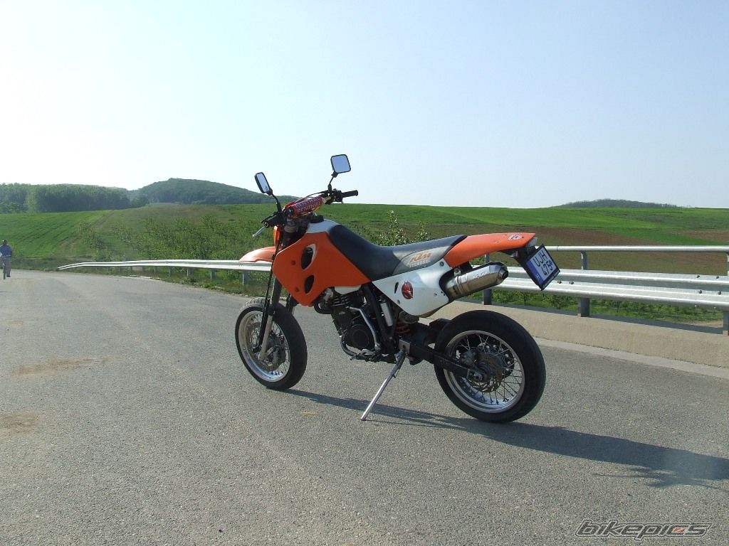 Photo 1874012