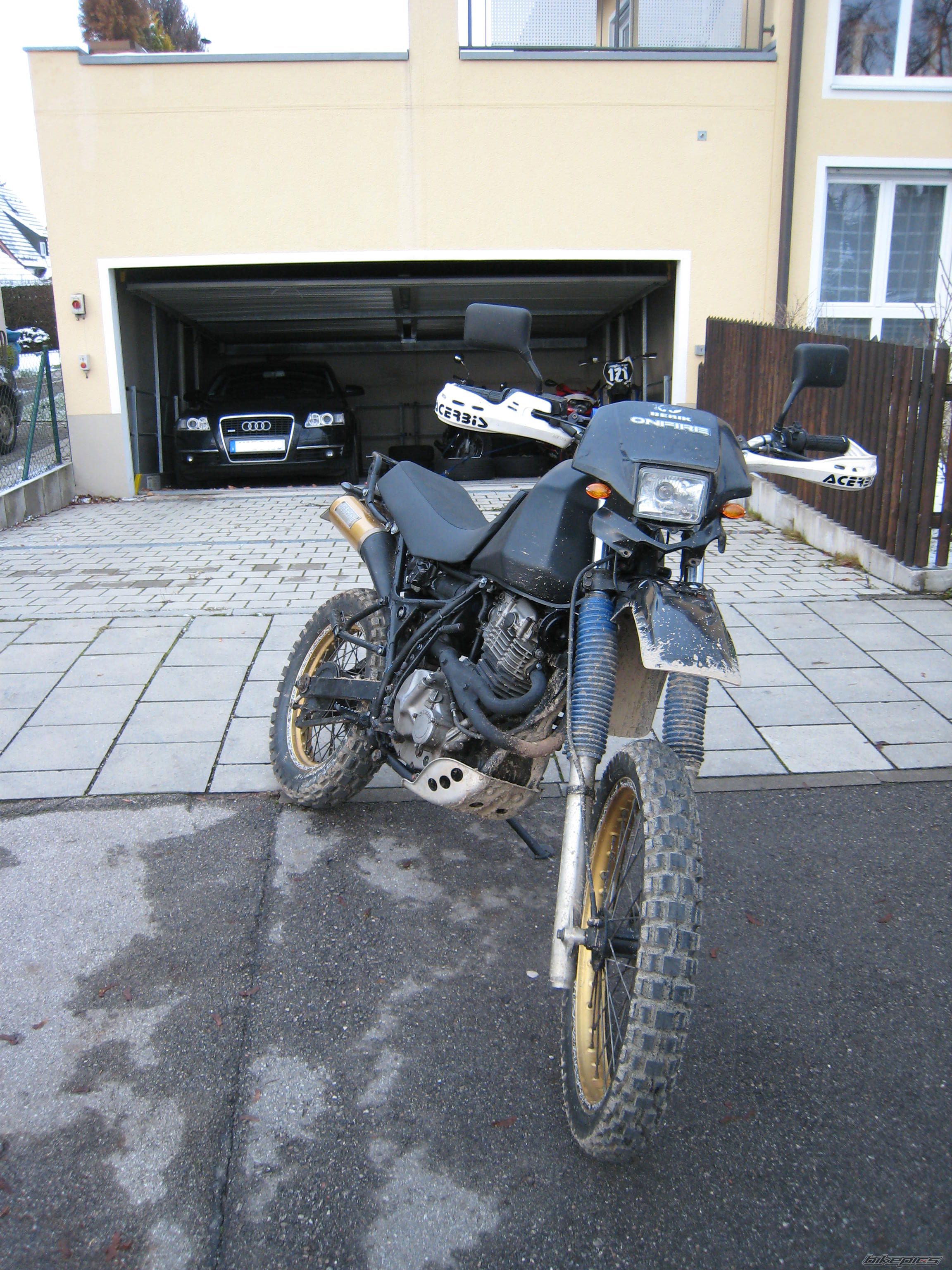 Photo 1874090