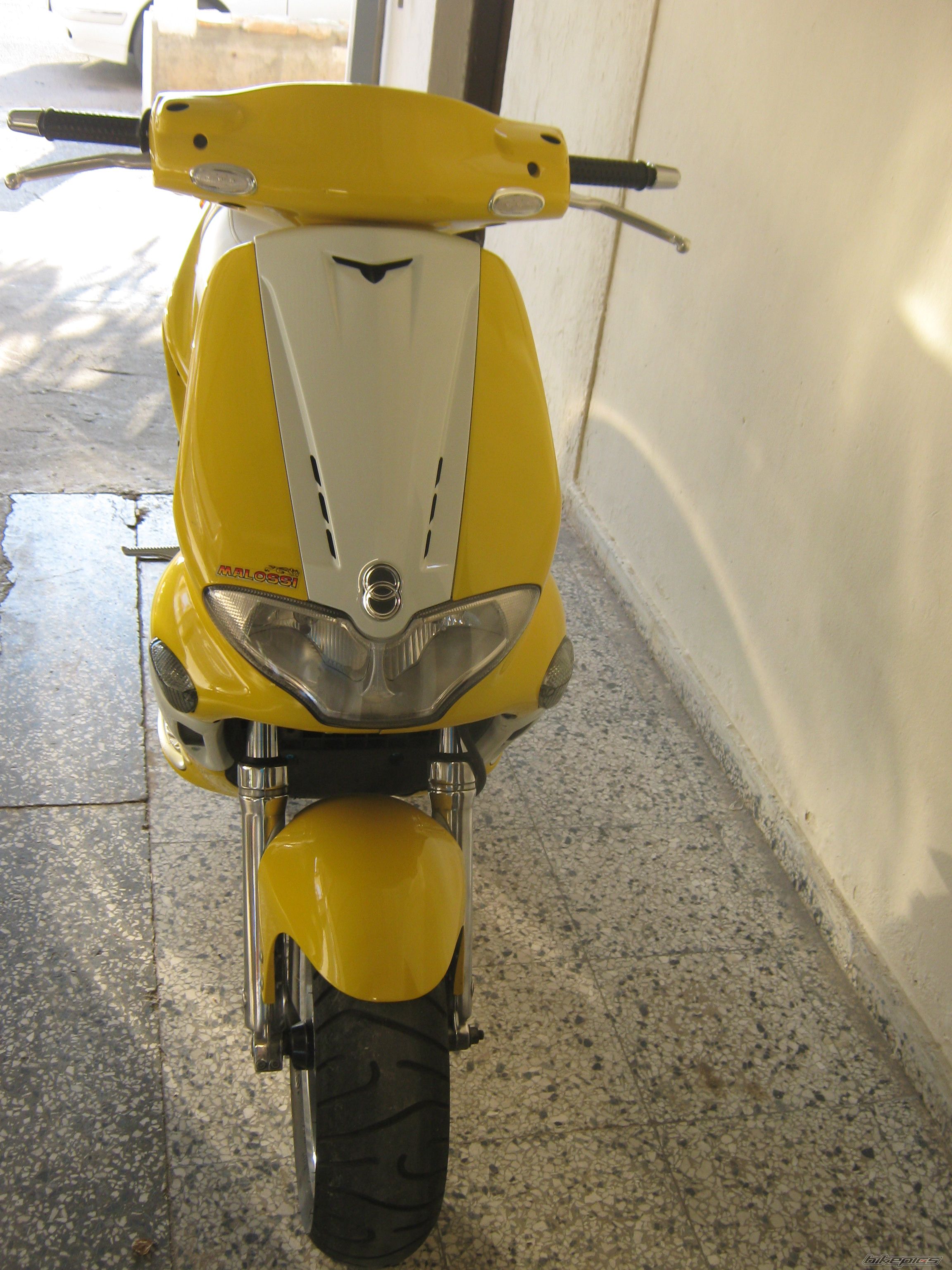 Photo 1874182