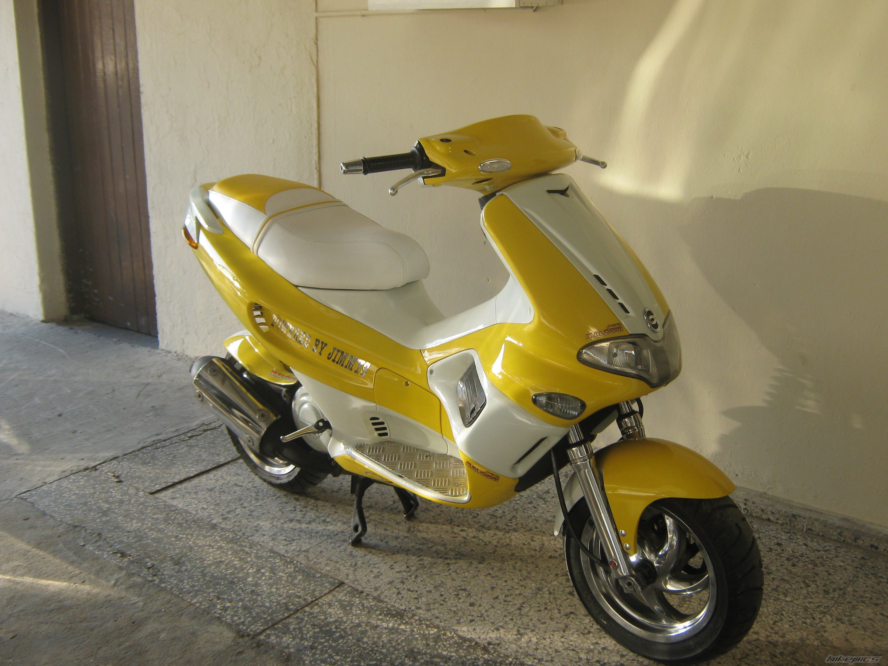 Photo 1874183