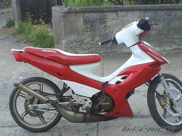 Photo 1874189