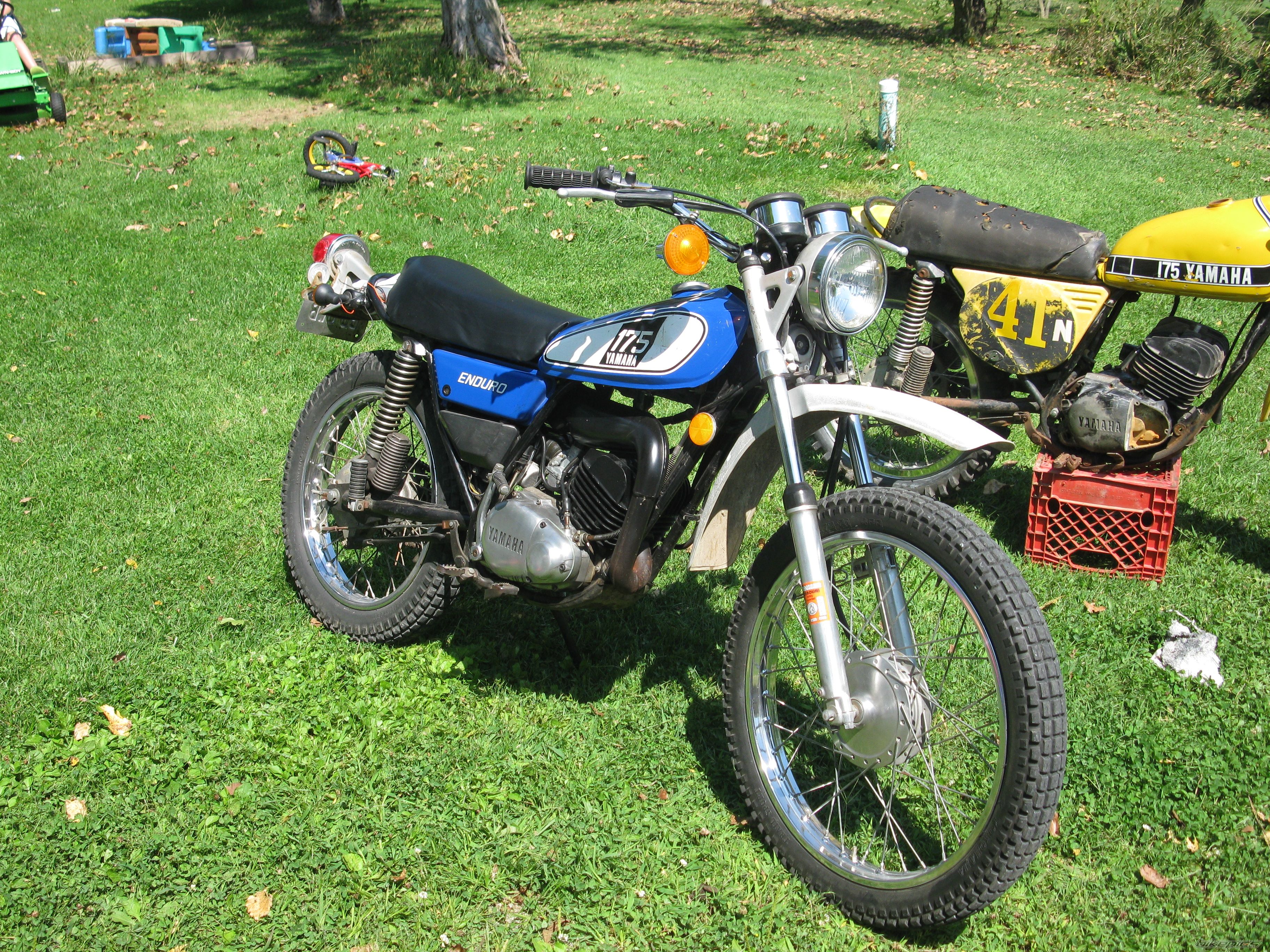 Photo 1874210