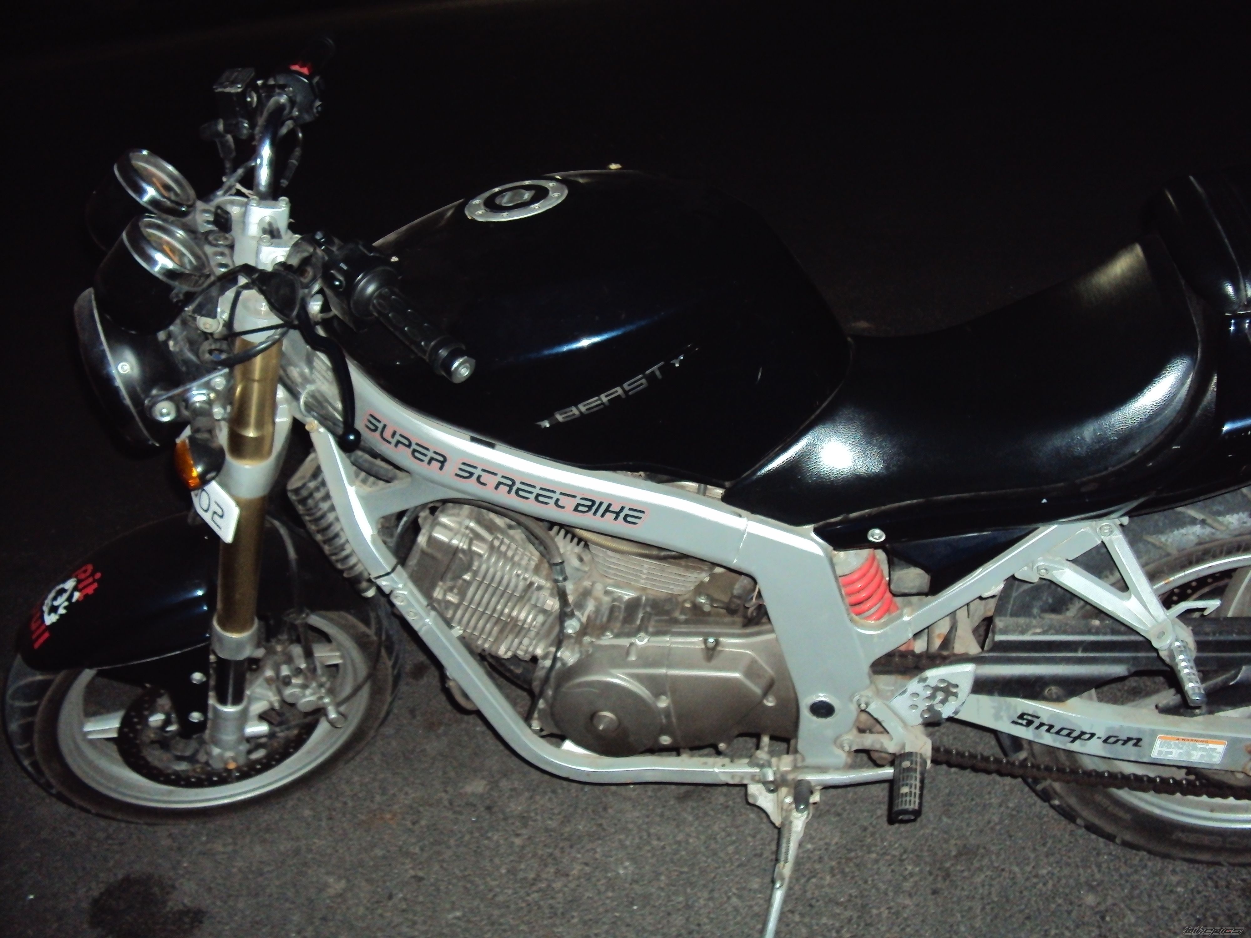Photo 1874421