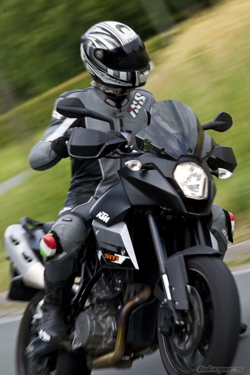 Bike Photo 1874597