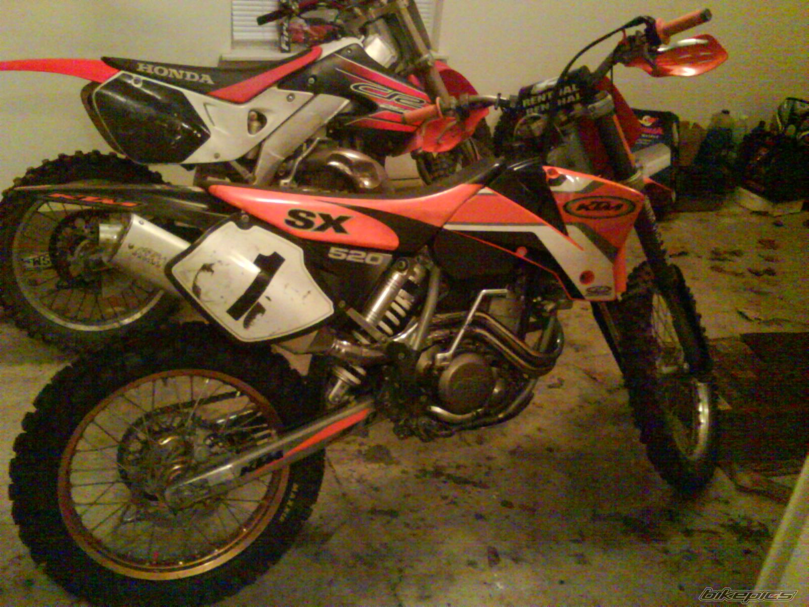 Photo 1874720