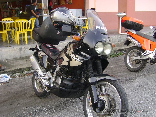 Photo 1874858