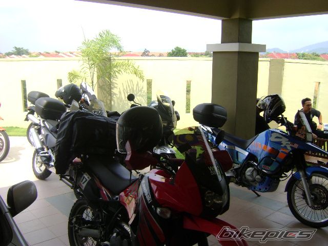 Photo 1874863