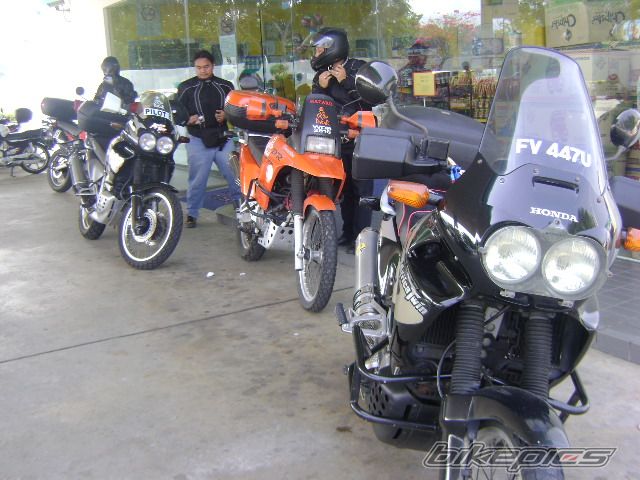 Photo 1874869