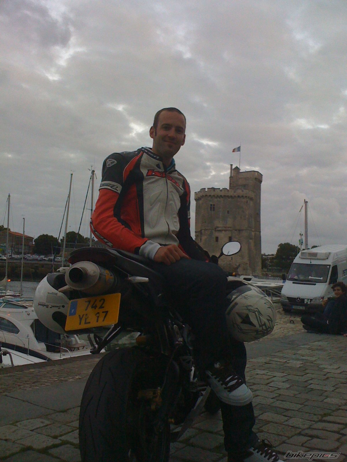 Bike Photo 1875073