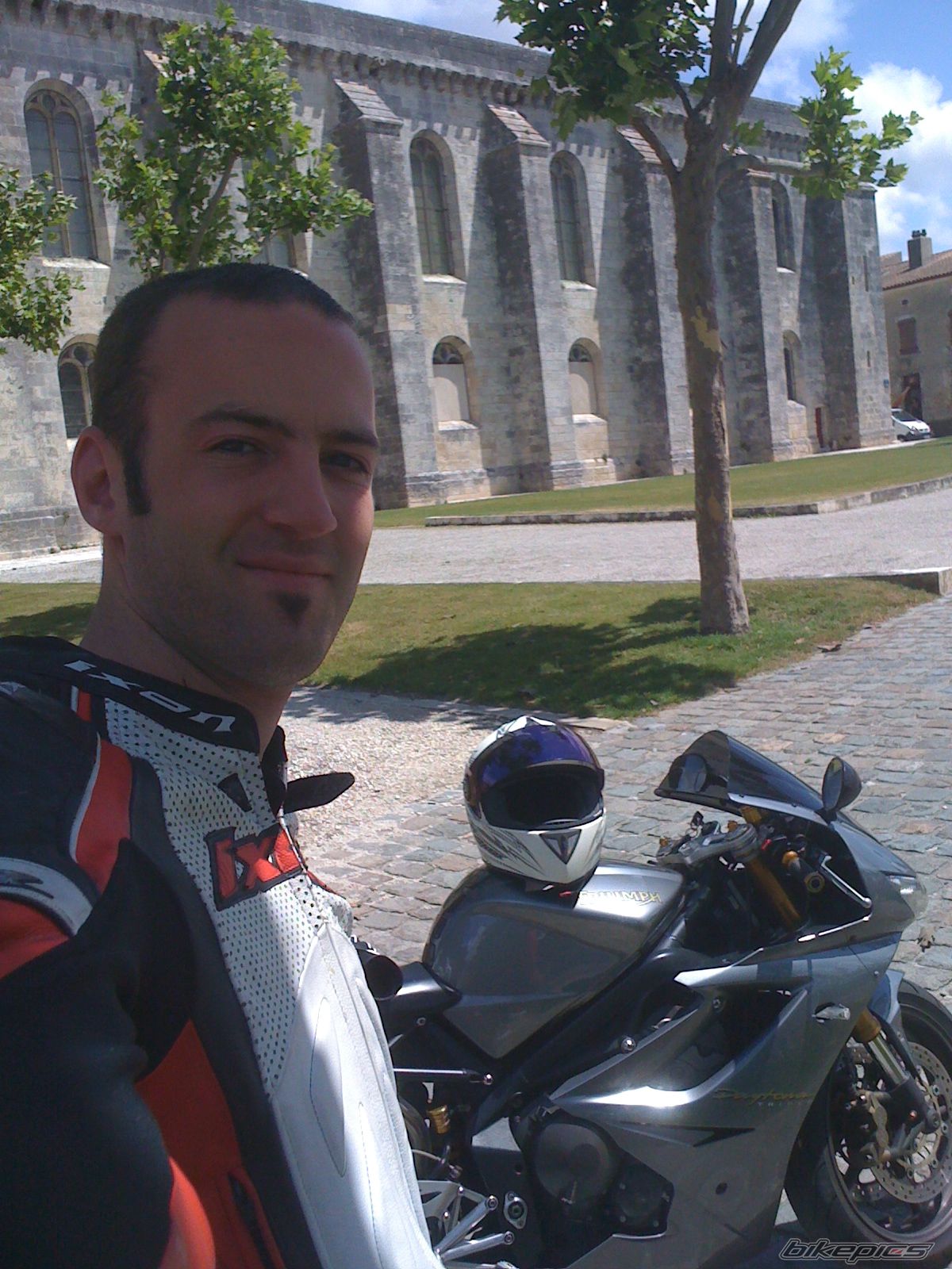 Bike Photo 1875074