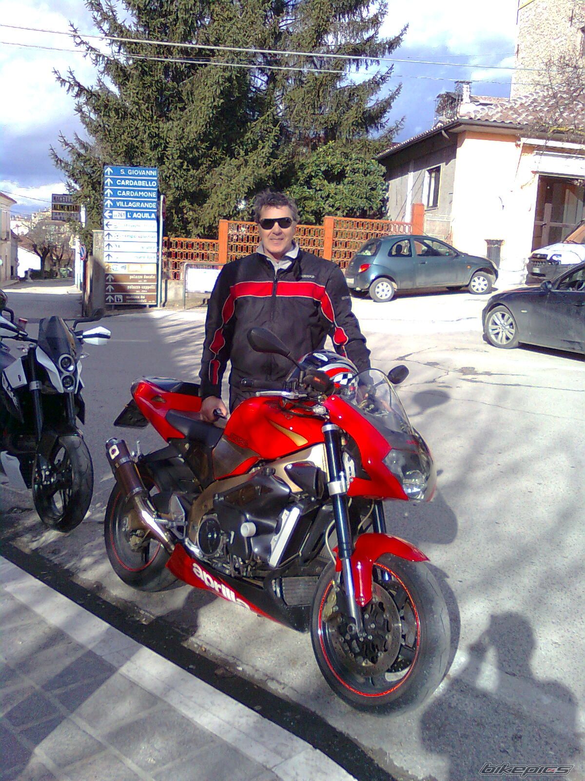 Bike Photo 1875256