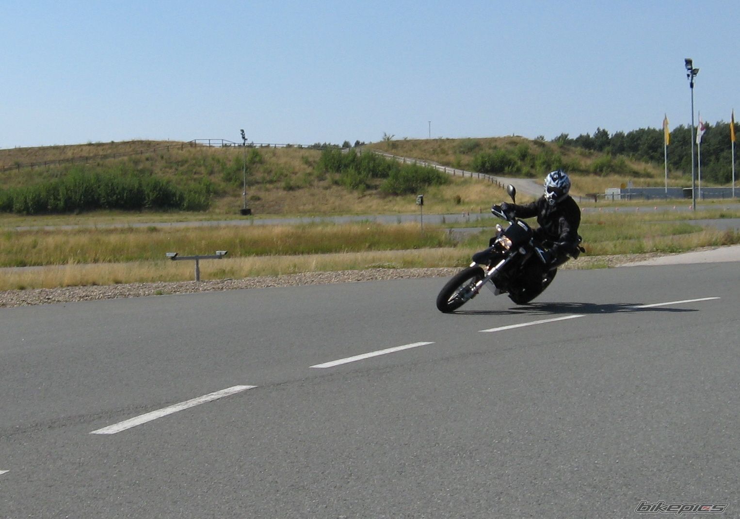 Bike Photo 1875298