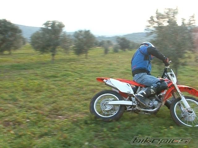 Photo 1876010