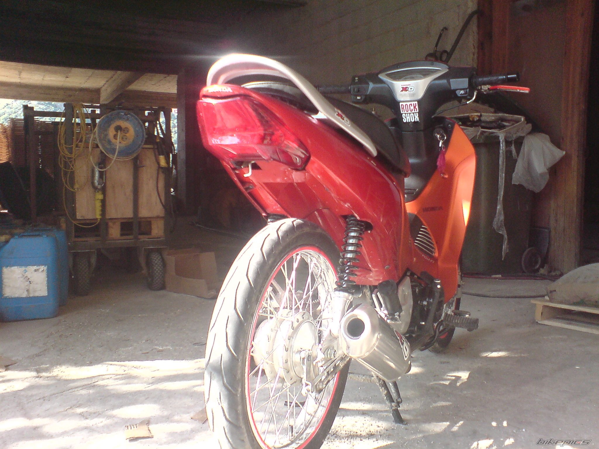 Photo 1876797