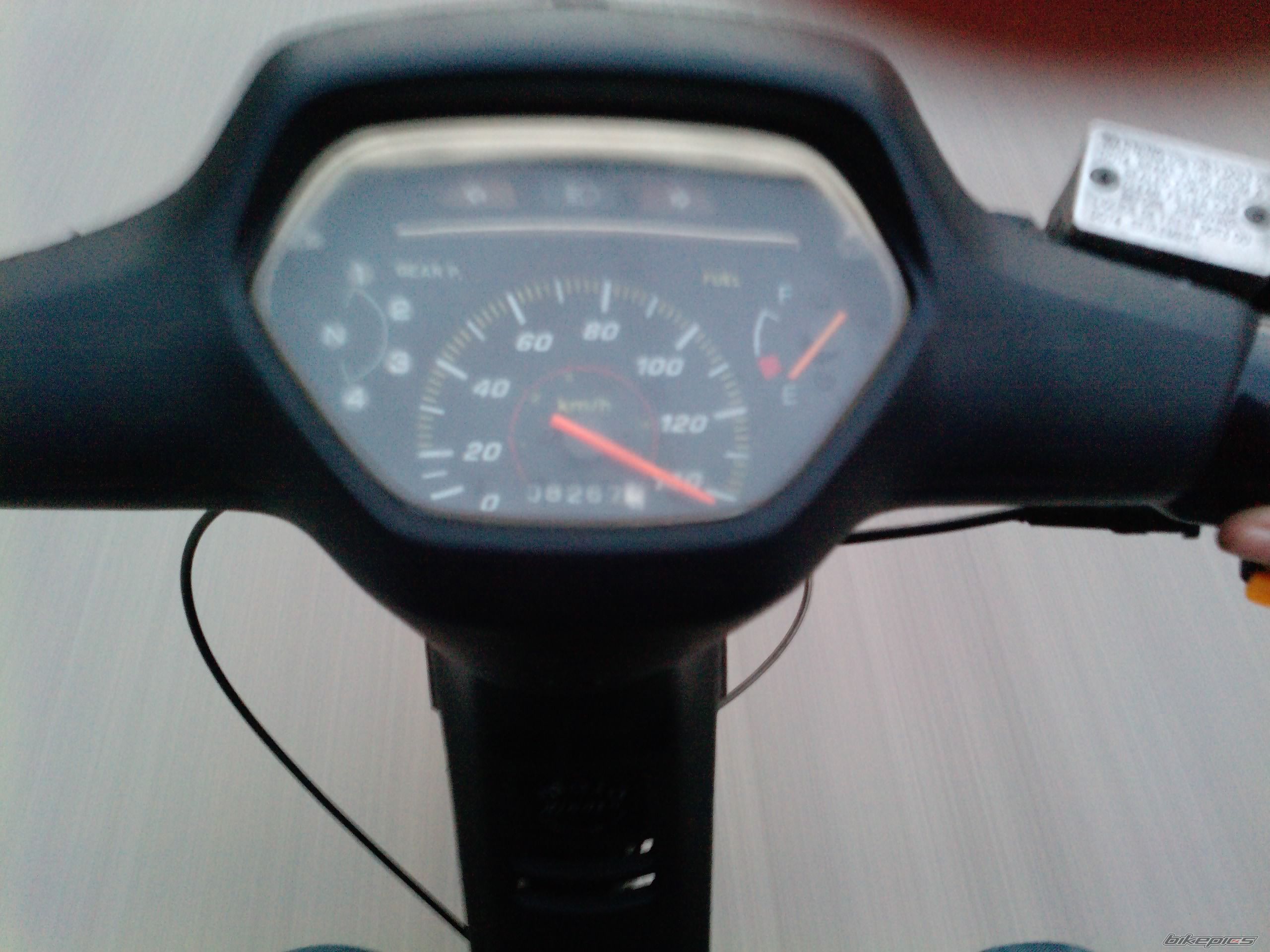 Photo 1877134
