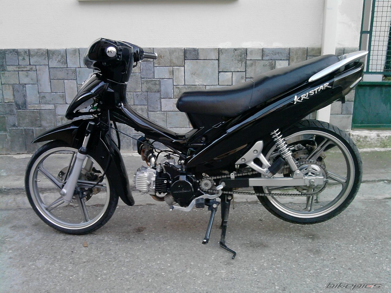 Photo 1877181