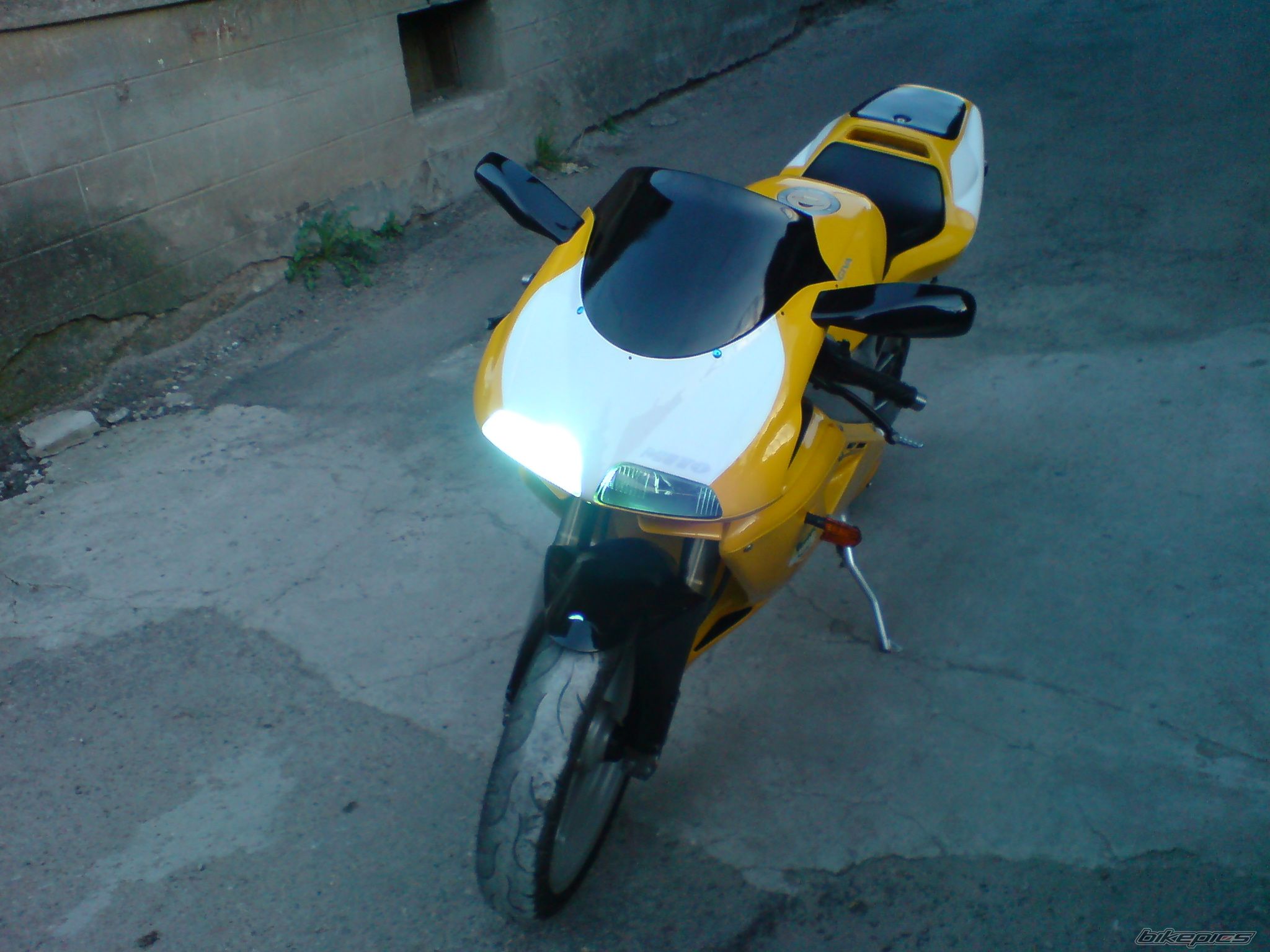 Photo 1877229