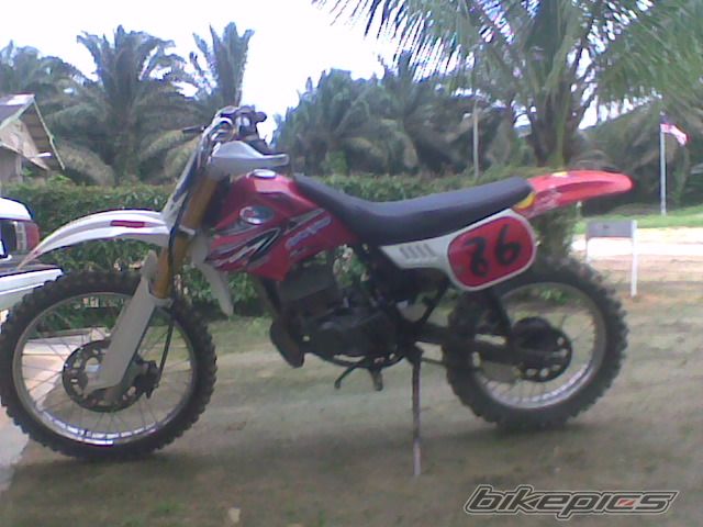 Photo 1877248