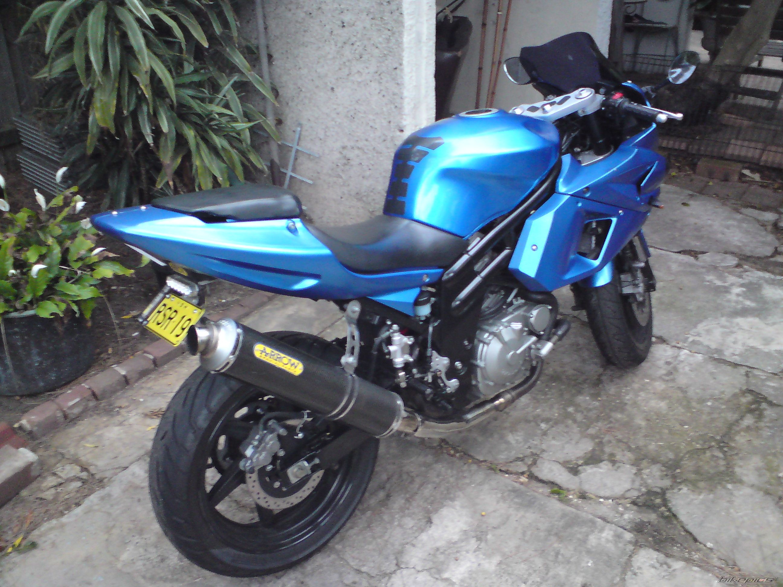 Photo 1877310